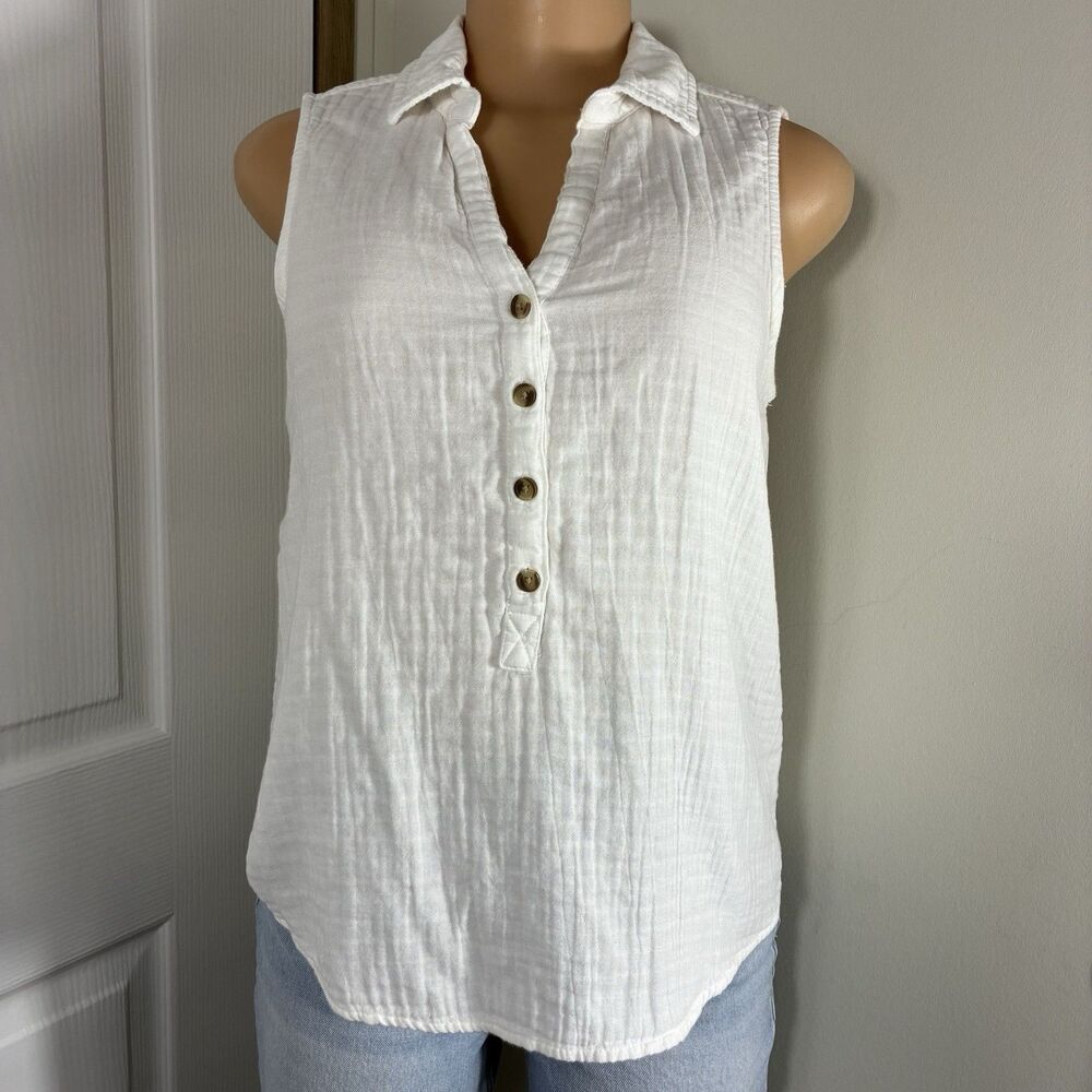 TIME & TRU Womens Top Sz Small White Textured Cotton Sleeveless 3/4 buttons